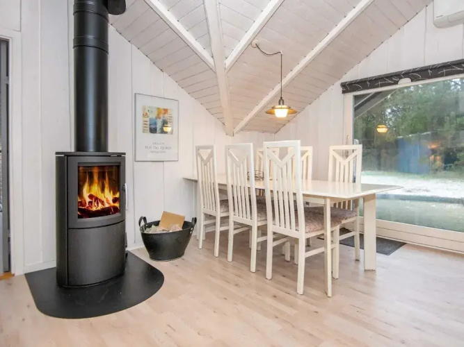 6 Person Holiday Home in Ringkobing