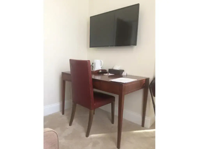Kings Park Hotel