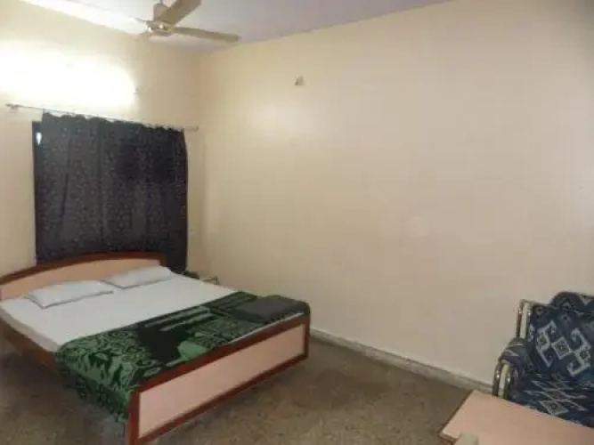 Hotel Pooja Palace
