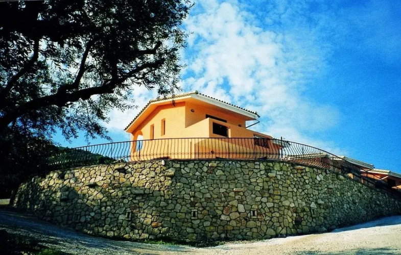 Villa Flisvos