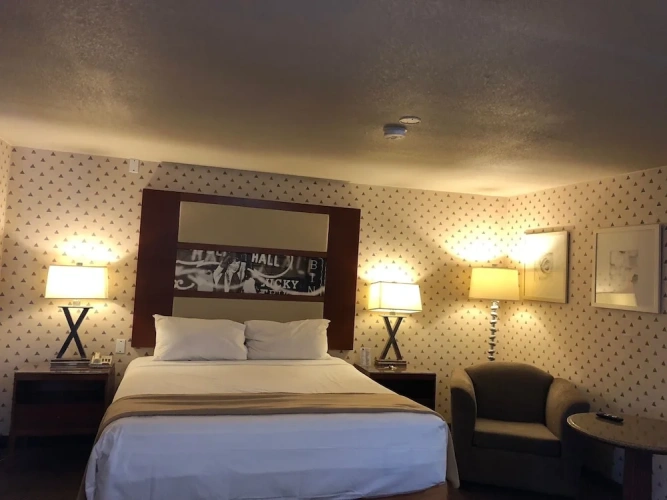 Deluxe Double Suite
