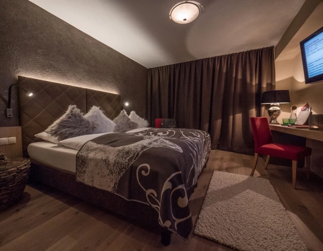 Standard Double room with balcony and with mountain view