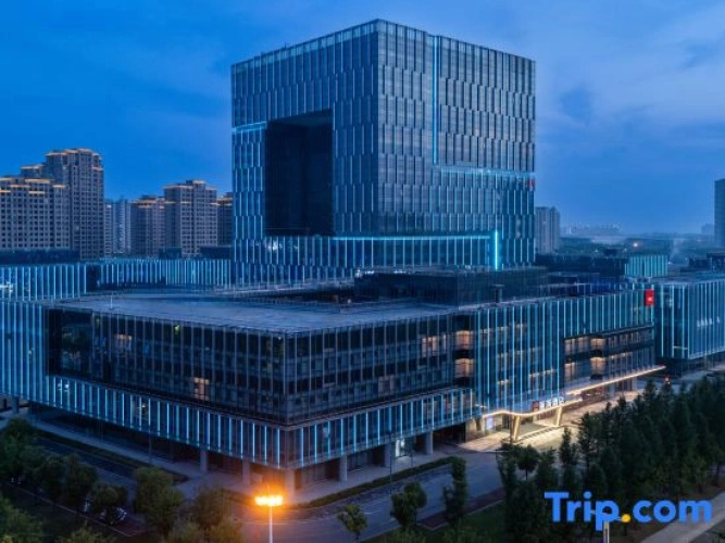 Radisson RED Hotel Jingjiang Financial Business District
