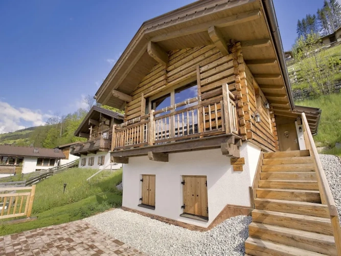 3 Bedrooms Classic Chalet