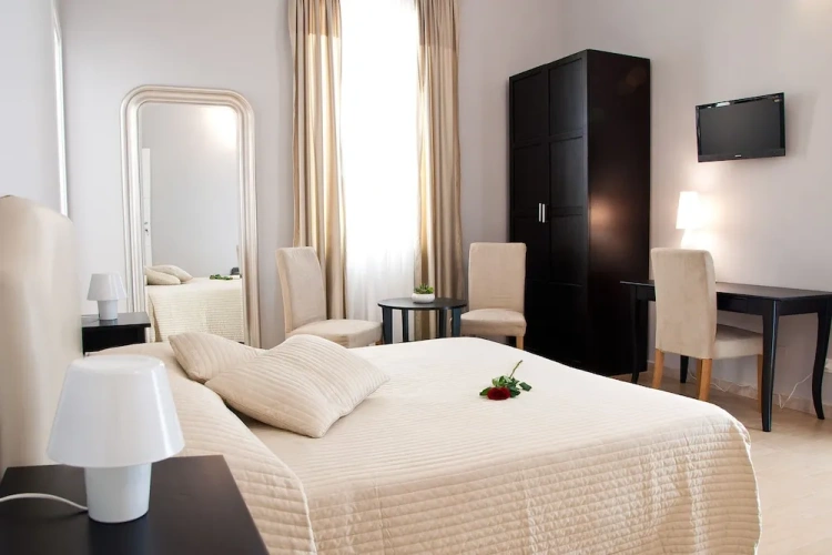 Standard Triple room with balcony