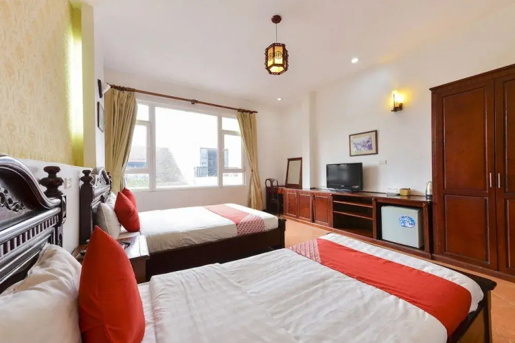 OYO 216 Alisa Hotel