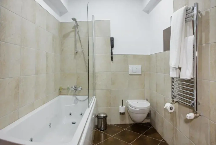 Executive Suite with mountain view