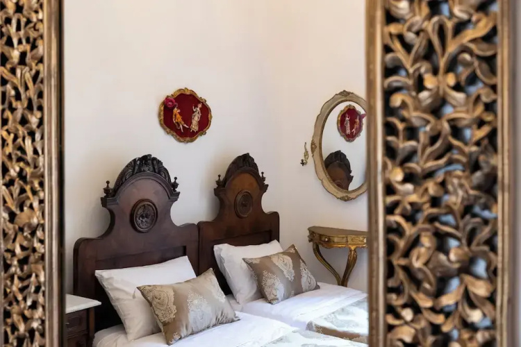 Baroque Room
