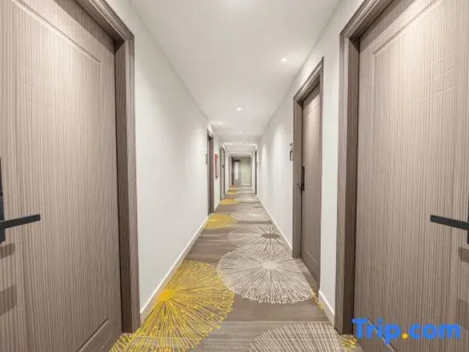 Yimi Hotel