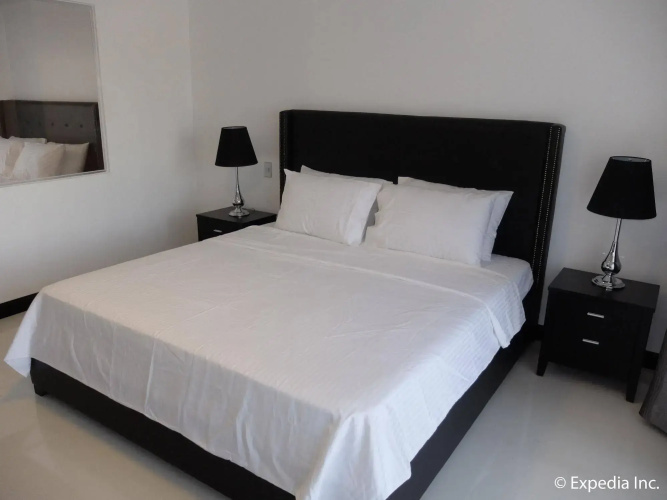 Zeppelin Suites