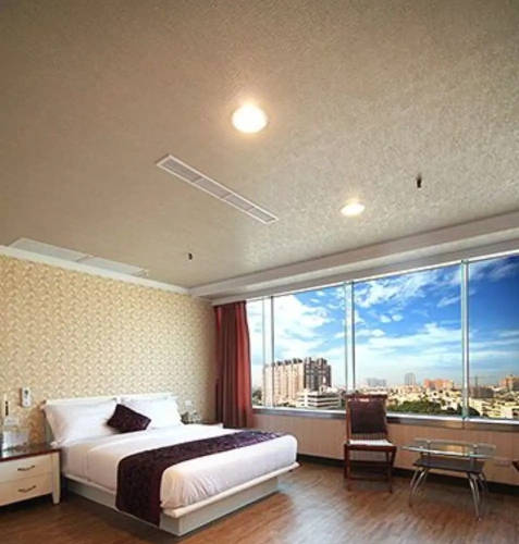 Standard Double room with city view