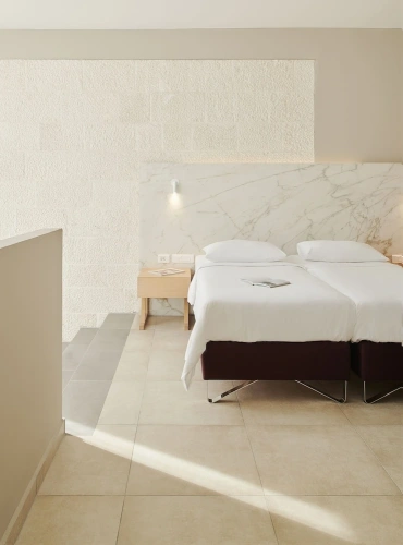 Deluxe Double room with balcony and with partial sea view