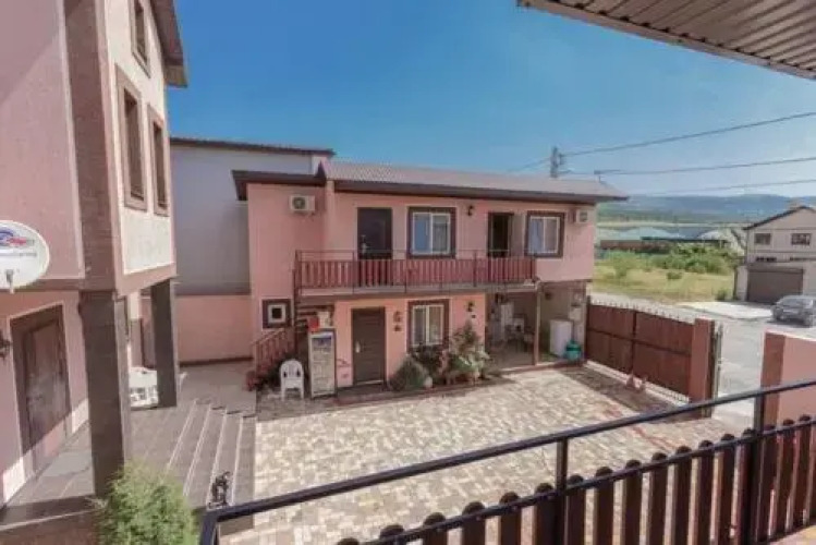 Адлер улица чкалова 1а. Село малореченское алушта улица подгорная. Отель релакс витязево. Адлер улица ленина дом 86. Гостевой дом поповка крым.