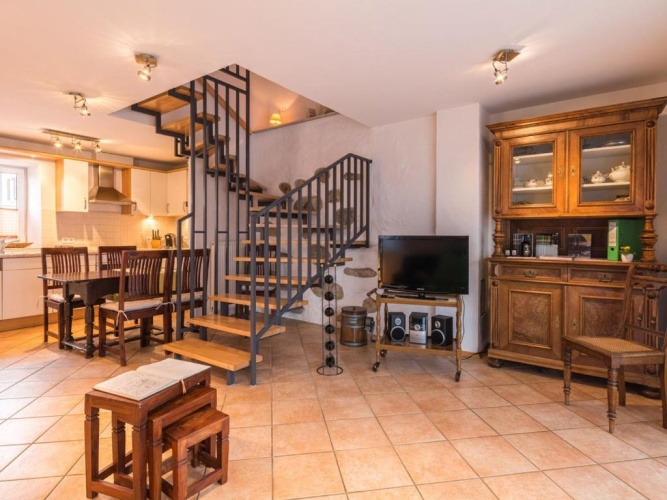 3 Bedrooms Cottage