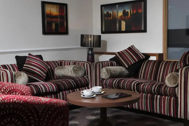 Lion Hotel