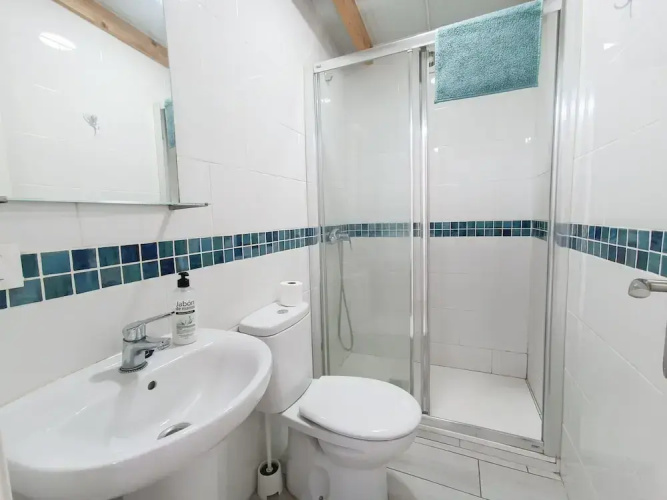 Aloe Vera Shared House - Hostel
