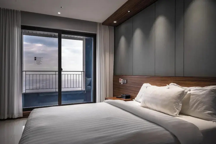 sky & sea hotel
