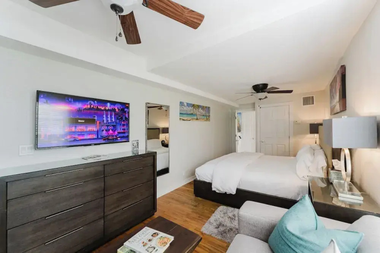 Savannah Apartment