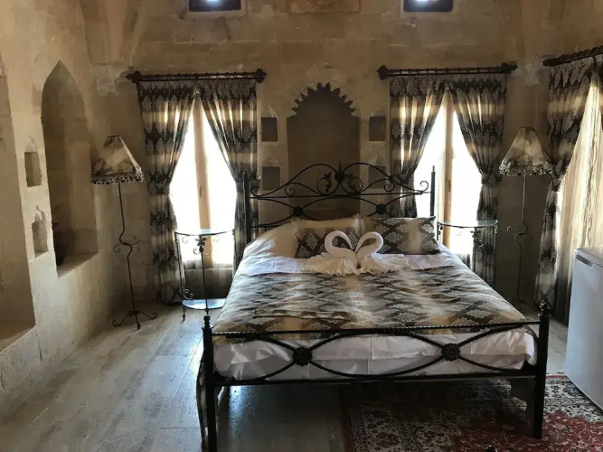 Kasr-I Abbas Hotel