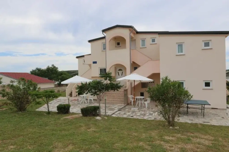 1 Bedroom Apartment with balcony