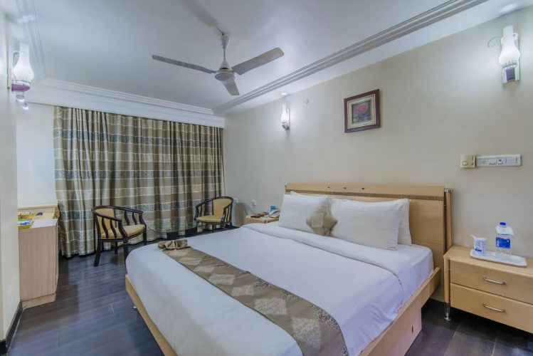 Hotel Grand Dhillon