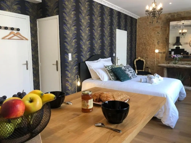 1 Bedroom Double Apartment