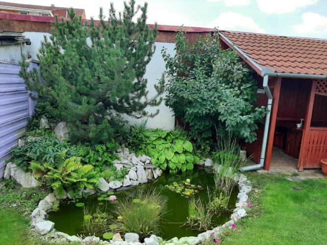 2 Bedrooms Cottage