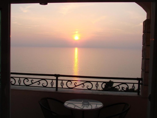 Studio with sea view