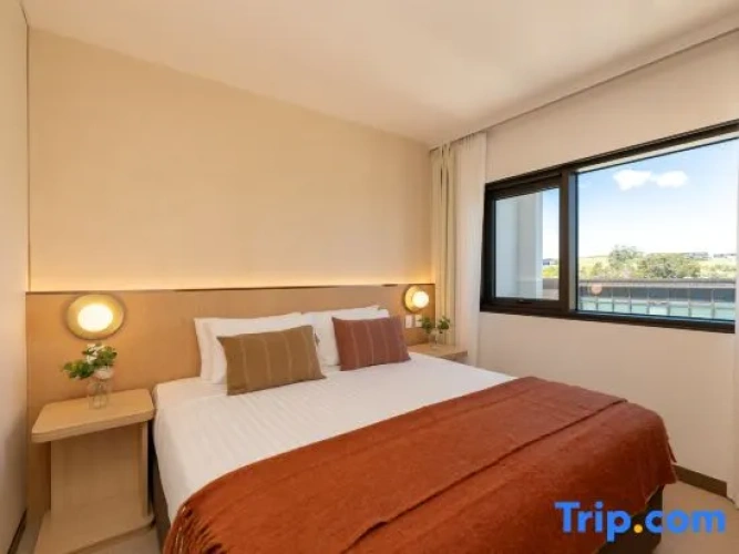 Premier Quadruple Suite with park view