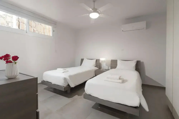 Resitour - Apollo Beach Villas