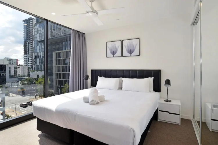 1 Bedroom Apartment with balcony