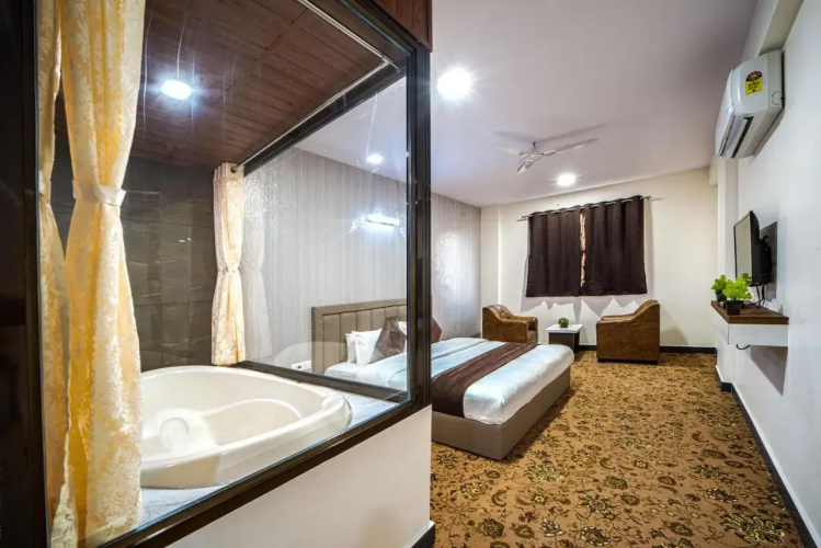 Hotel Jurkis Kolhapur