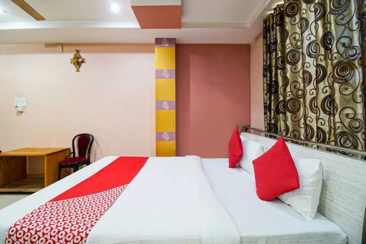 OYO Flagship 28562 Hotel Fortune