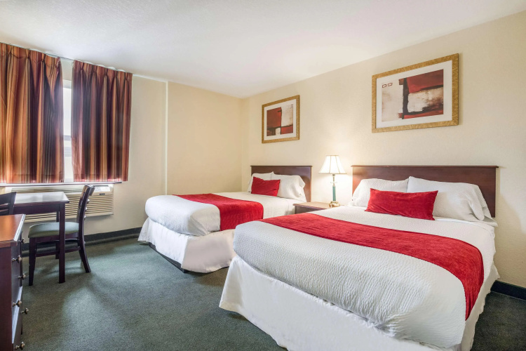 Knights Inn Orillia