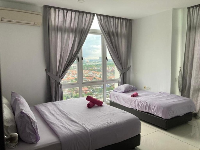 2 Bedrooms Apartment