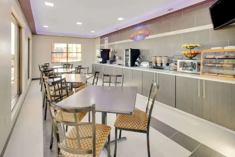 Best Western Country Inn
