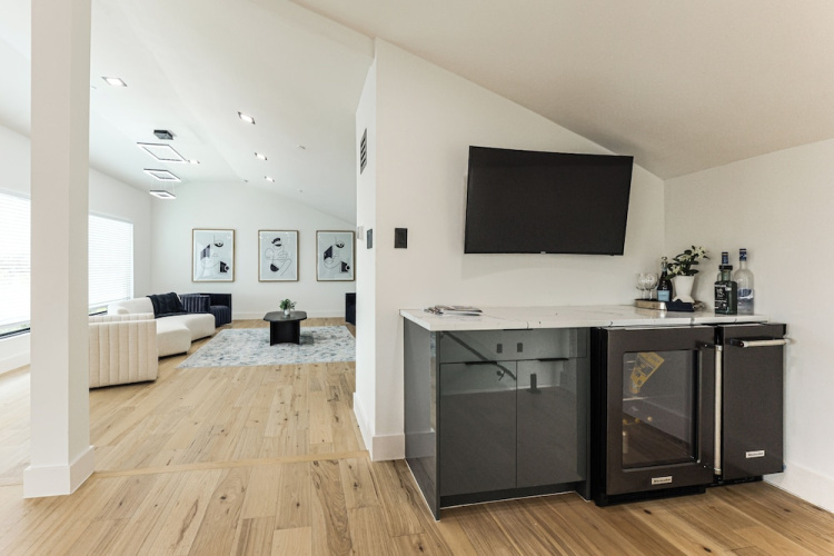 Luxurious Austin Hideaway! 4,400-sq-ft Estate