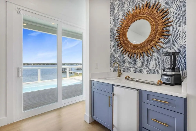 Beach Blessing- Pool Elevator Sleeps 16 SIX Bedrooms 6 Baths