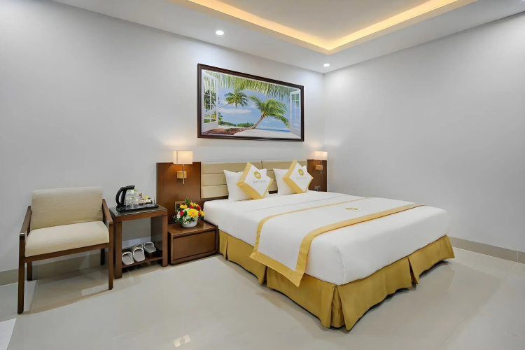 Merry Hotel