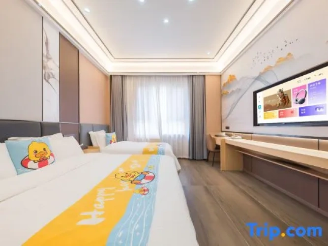Standard Twin Family room