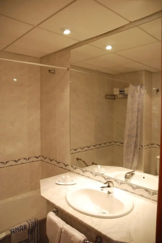 Standard Quadruple room with balcony and with sea view