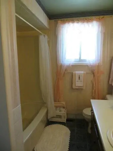 Avoca House B&B