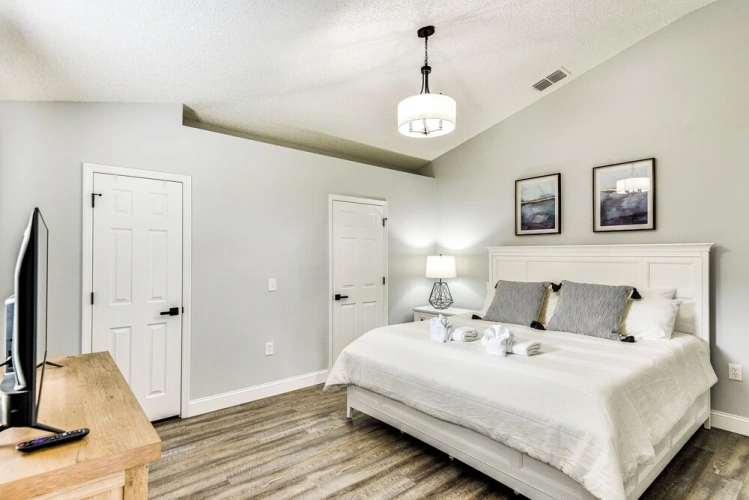 3 Bedrooms Cottage