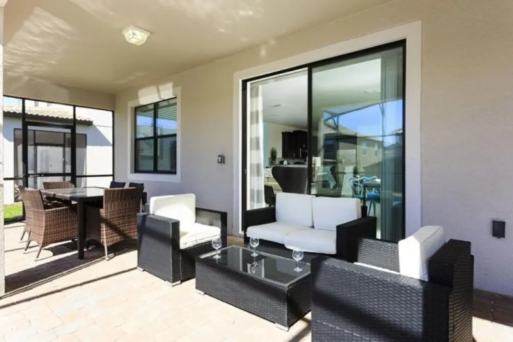 1512 Rolling Fairway Drive