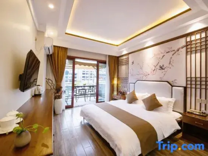 Impression Lishe Boutique River View Inn