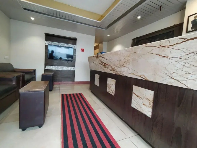 OYO 7154 Hotel Highland Residency