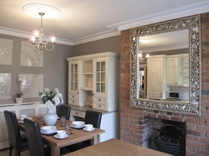 3 Bedrooms Luxury Apartment