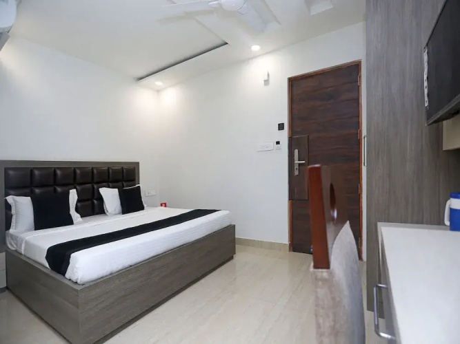 OYO 9384 Hotel Ashirwad
