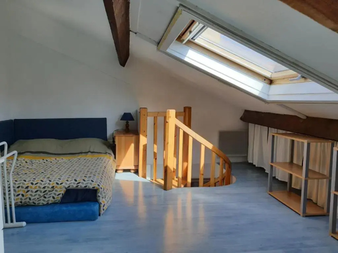 Beau duplex lumineux avec aperçu mer