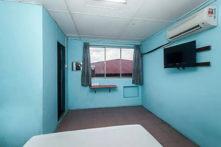 Gold Star Hotel